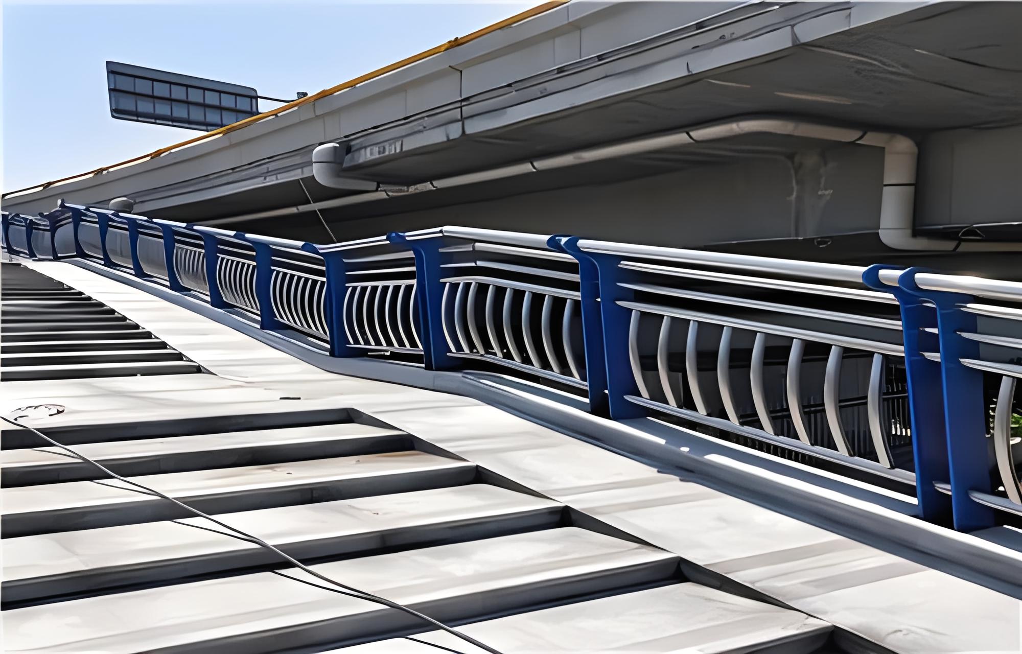 三门峡不锈钢桥梁护栏维护方案：确保安全，延长使用寿命